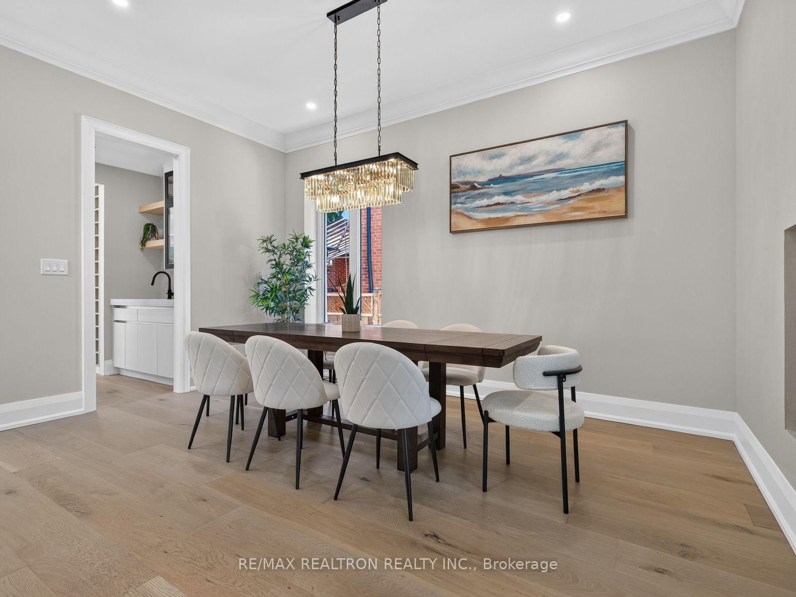 303 Ridley Boulevard • Toronto, ON photo 16