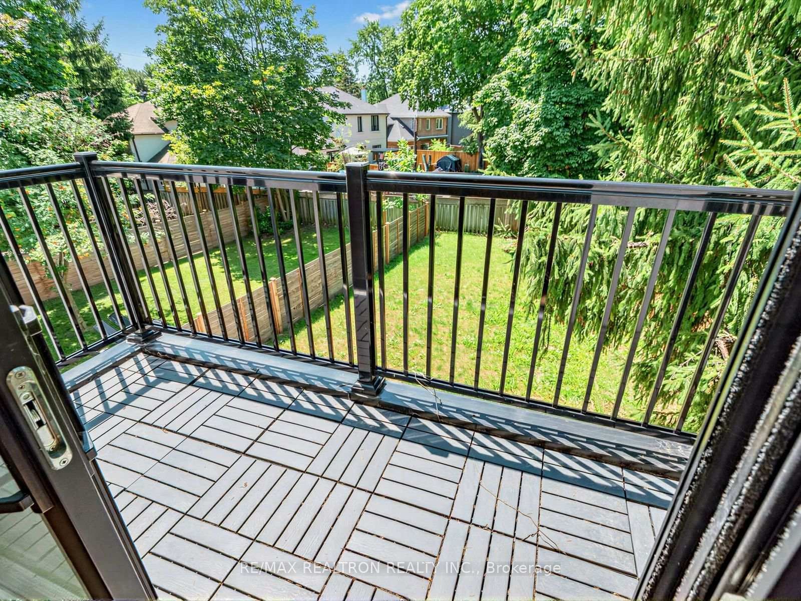303 Ridley Boulevard • Toronto, ON photo 27