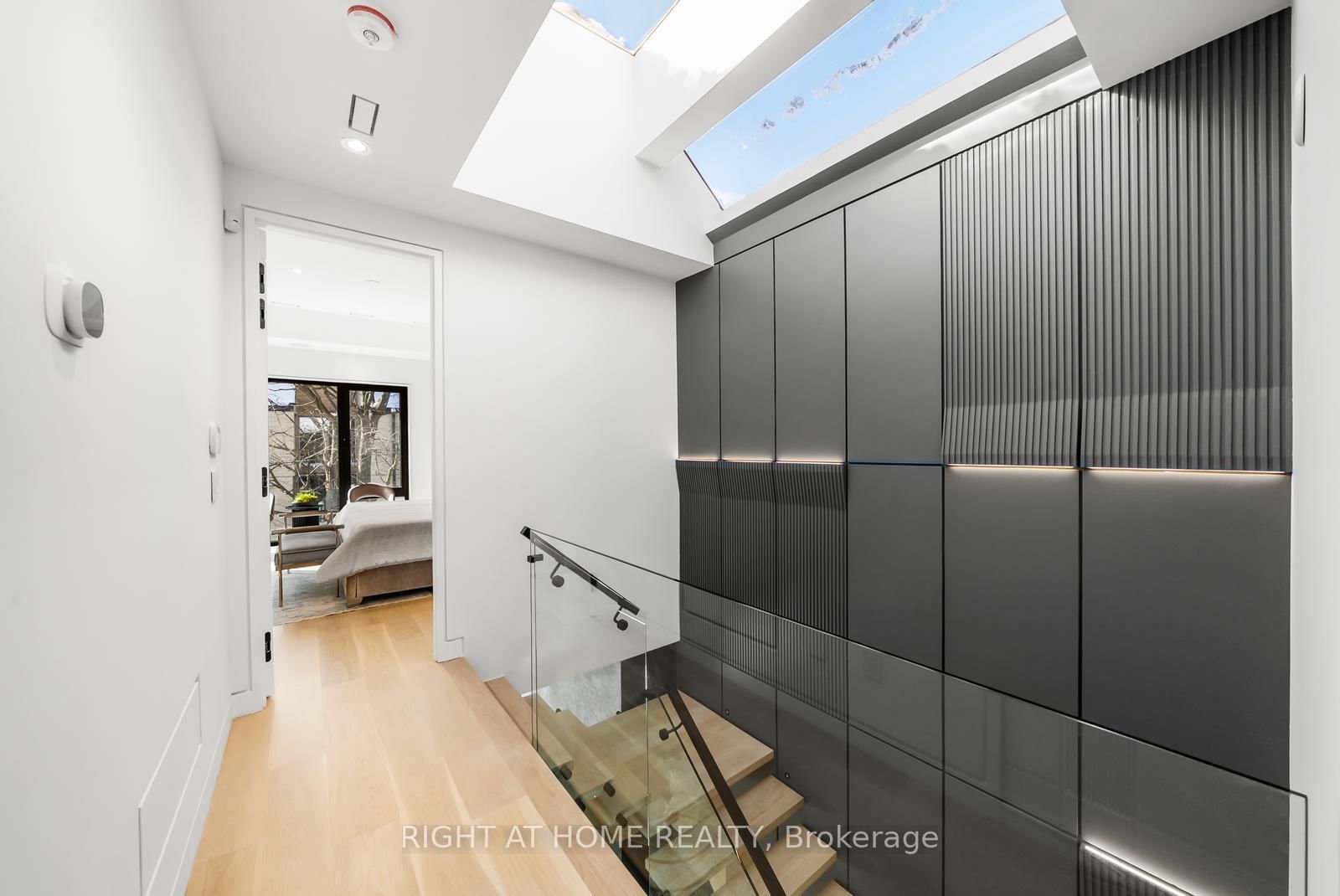 74B Rathnelly Avenue • Toronto, ON photo 22