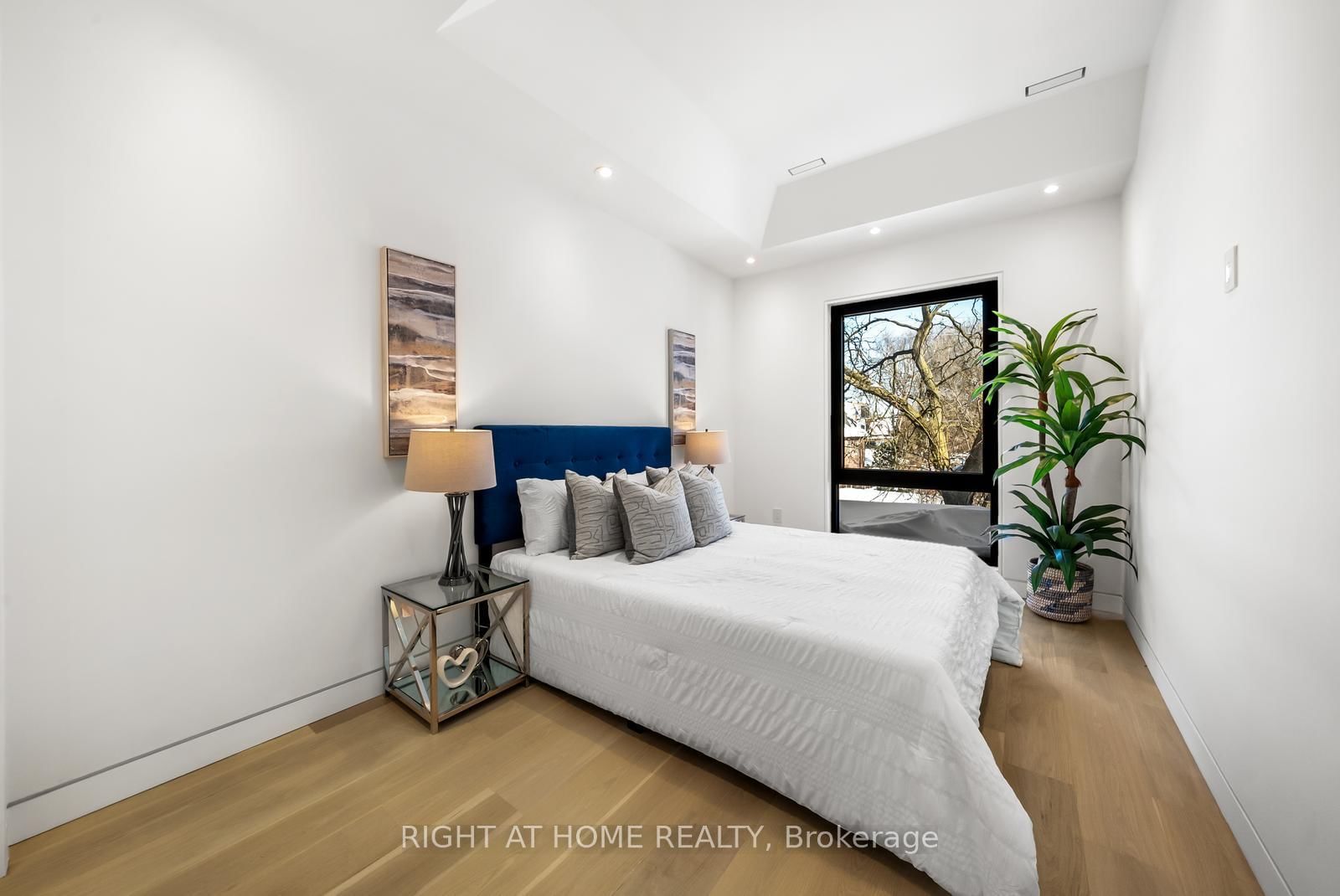 74B Rathnelly Avenue • Toronto, ON photo 32