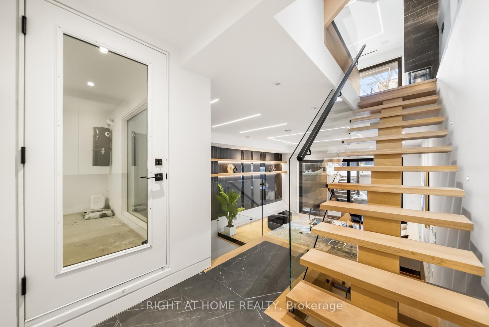 74B Rathnelly Avenue • Toronto, ON photo 37