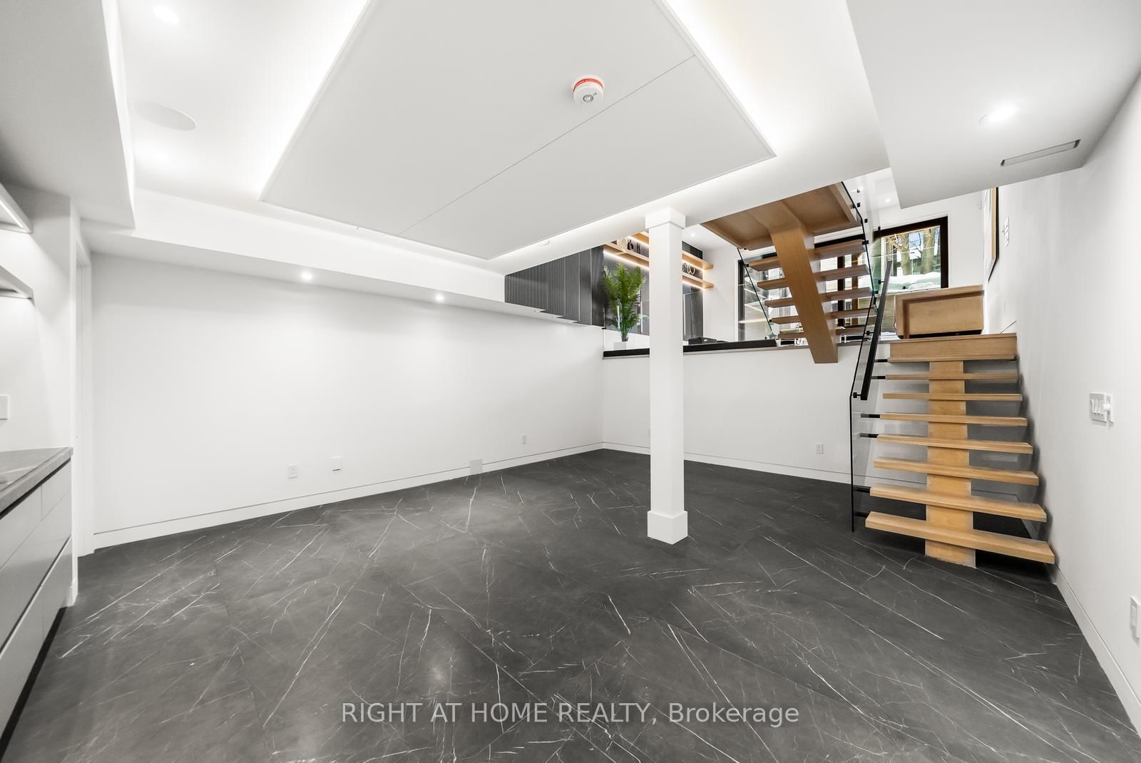 74B Rathnelly Avenue • Toronto, ON photo 41