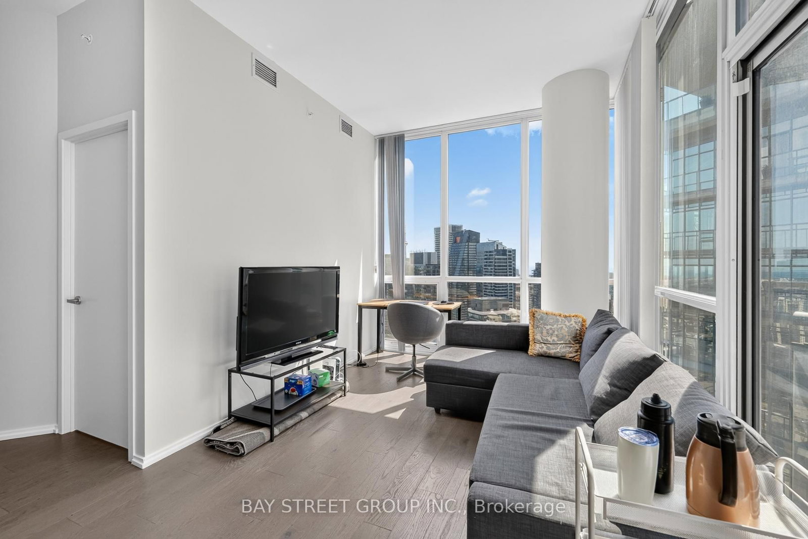 45 Charles Street E • #5102 • Toronto, ON photo 11
