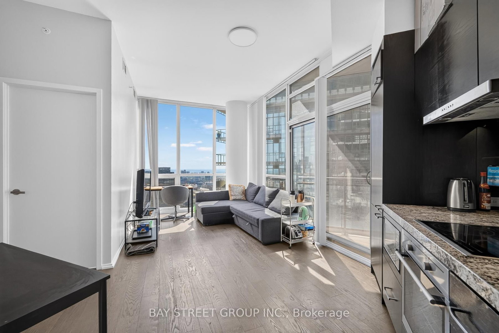 45 Charles Street E • #5102 • Toronto, ON photo 8