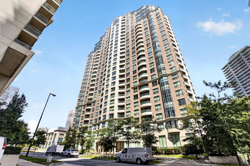 706 - 7 Lorraine Drive