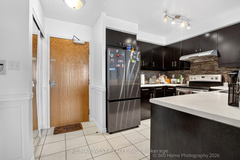 7 Lorraine Dr photo 5