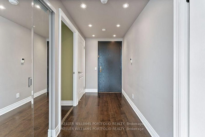 1210 - 2 Clairtrell Road