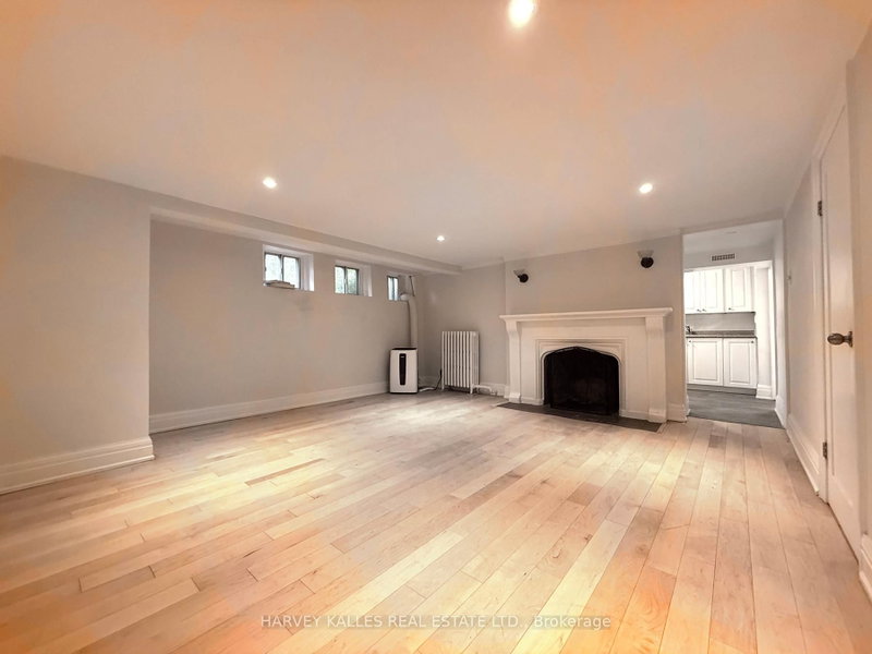 Bsmt - 42 Glencairn Avenue