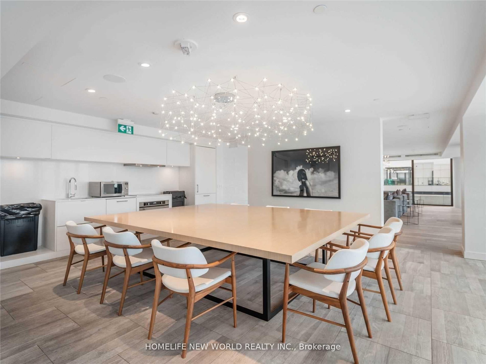 8 Hillsdale Avenue • #920 • Toronto, ON photo 20