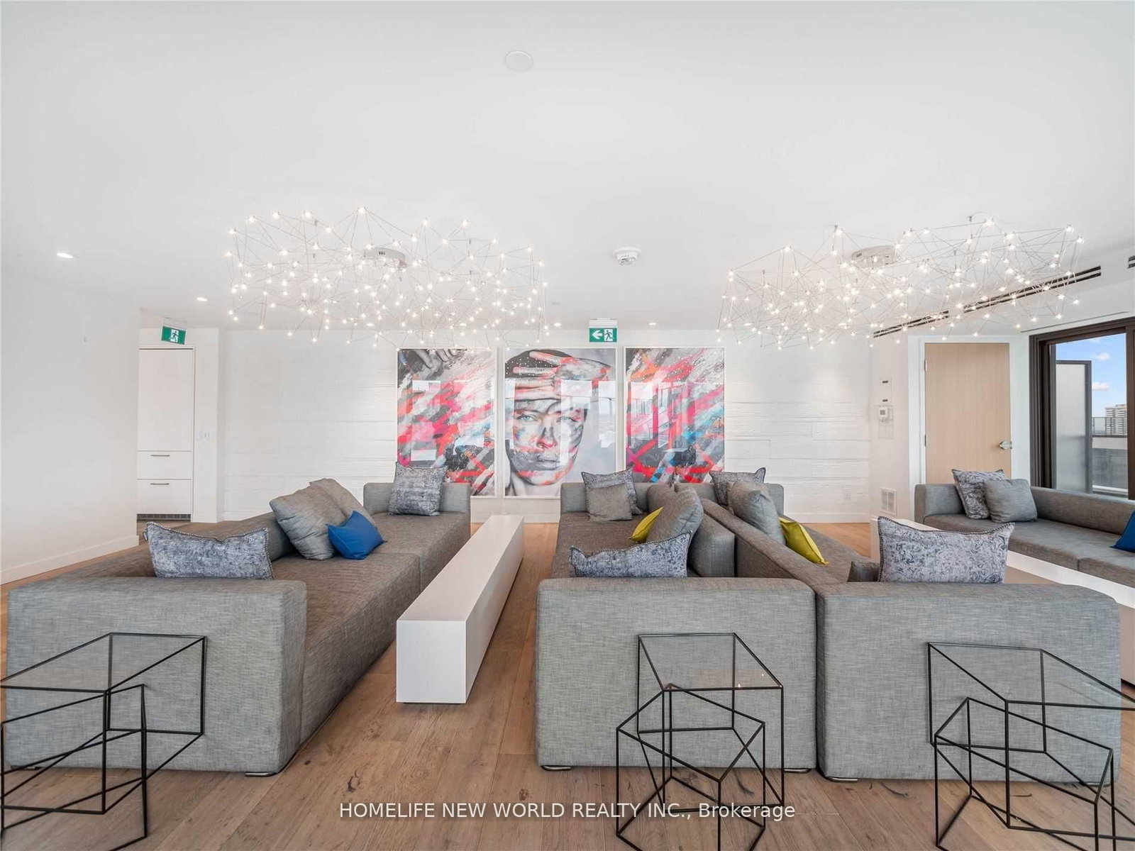 8 Hillsdale Avenue • #920 • Toronto, ON photo 22