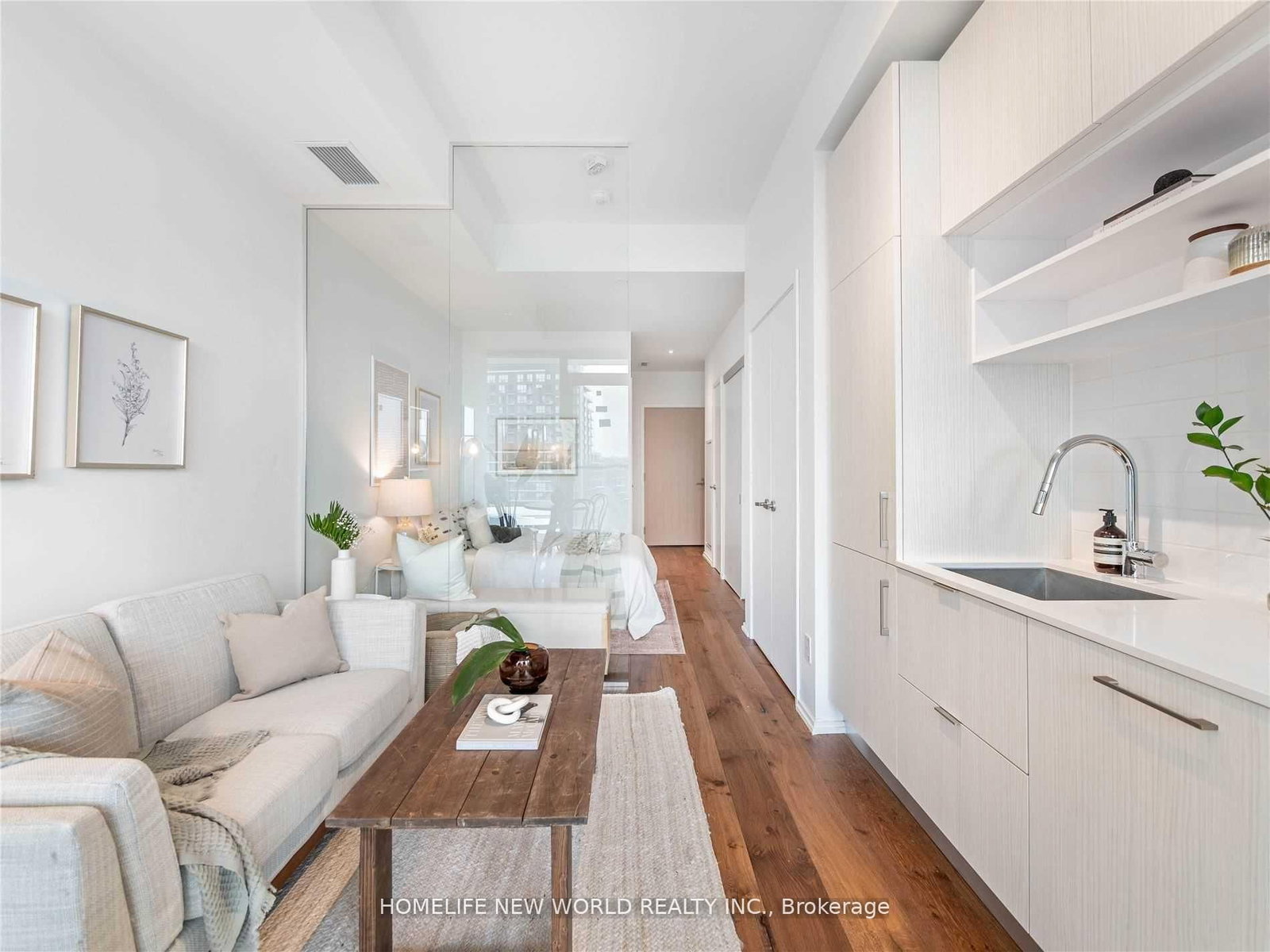 8 Hillsdale Avenue • #920 • Toronto, ON photo 8