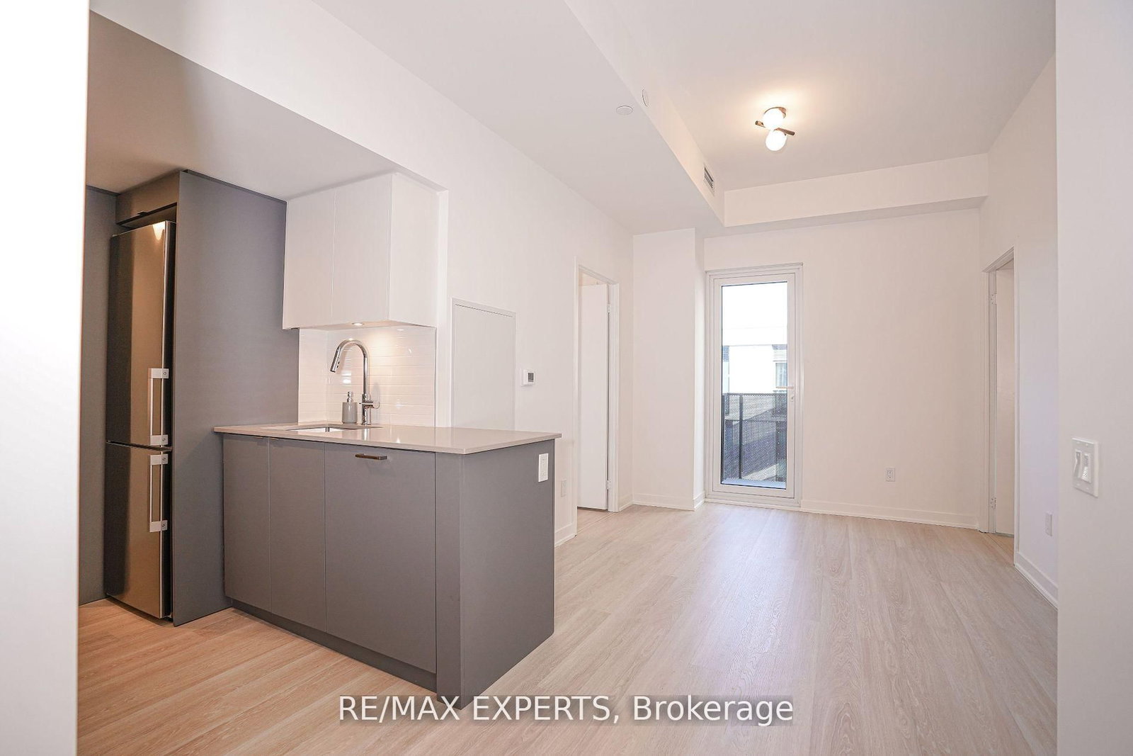 532 - 500 Wilson Avenue, Toronto 2
