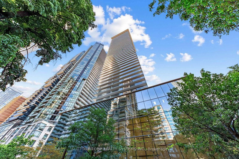 1406 - 33 Charles Street E