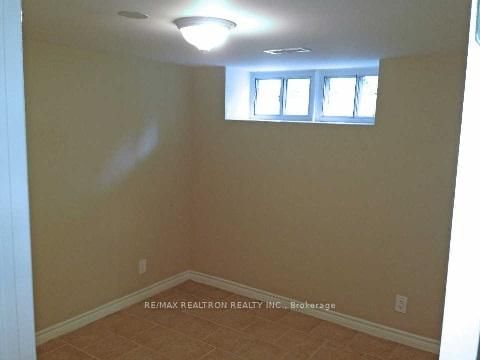 Lower - 58 Finch Avenue E