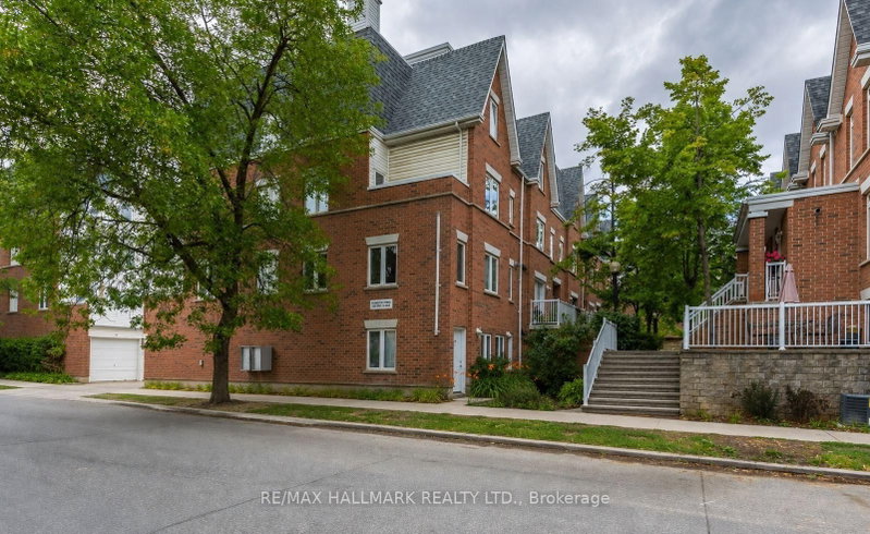 3009 - 12 Sudbury Street S