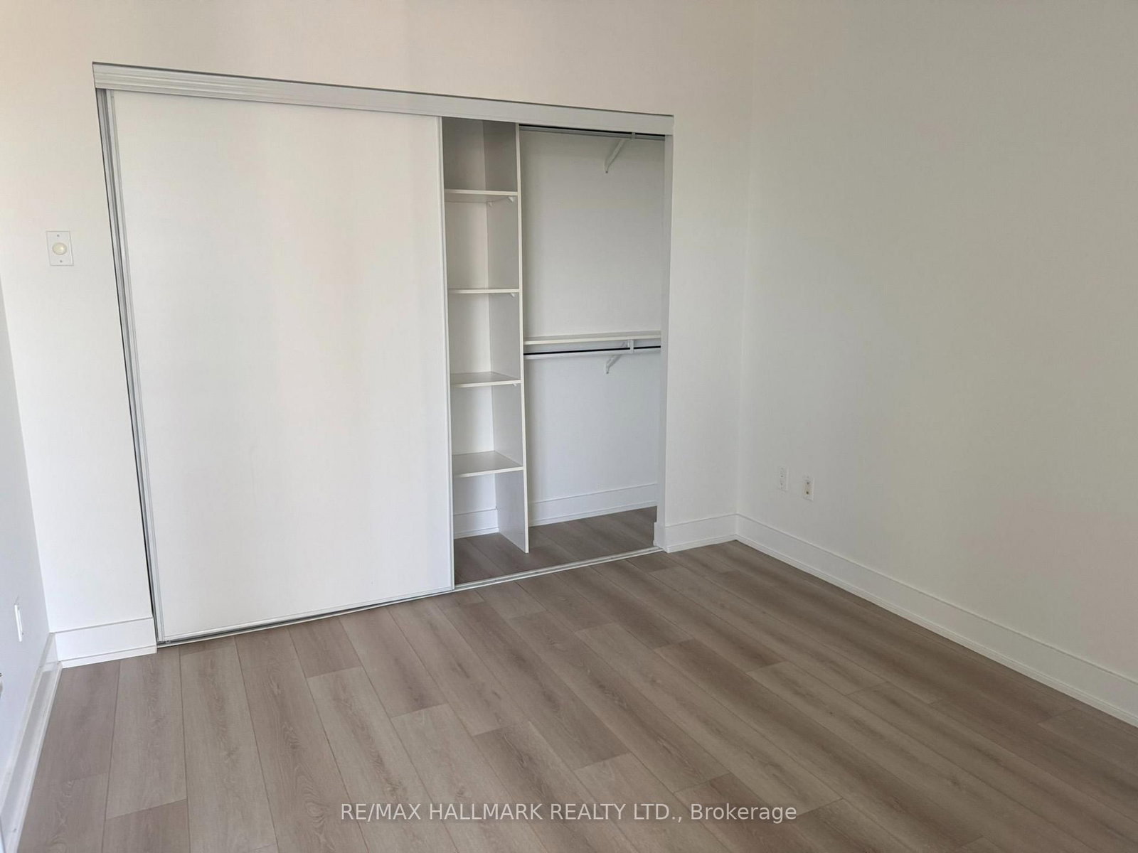 23 Sheppard Avenue E • #2011 • Toronto, ON photo 14