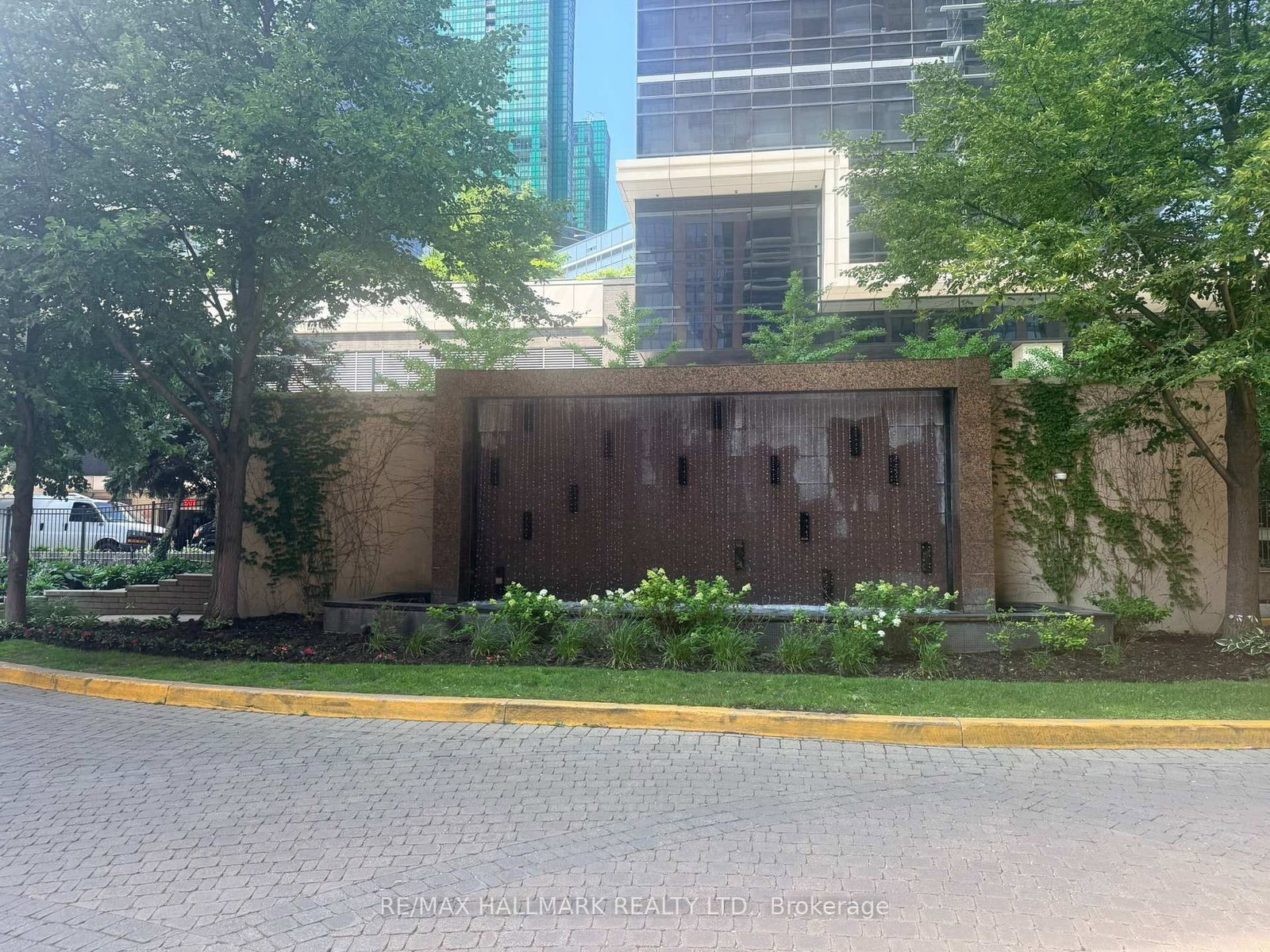 23 Sheppard Avenue E • #2011 • Toronto, ON photo 2