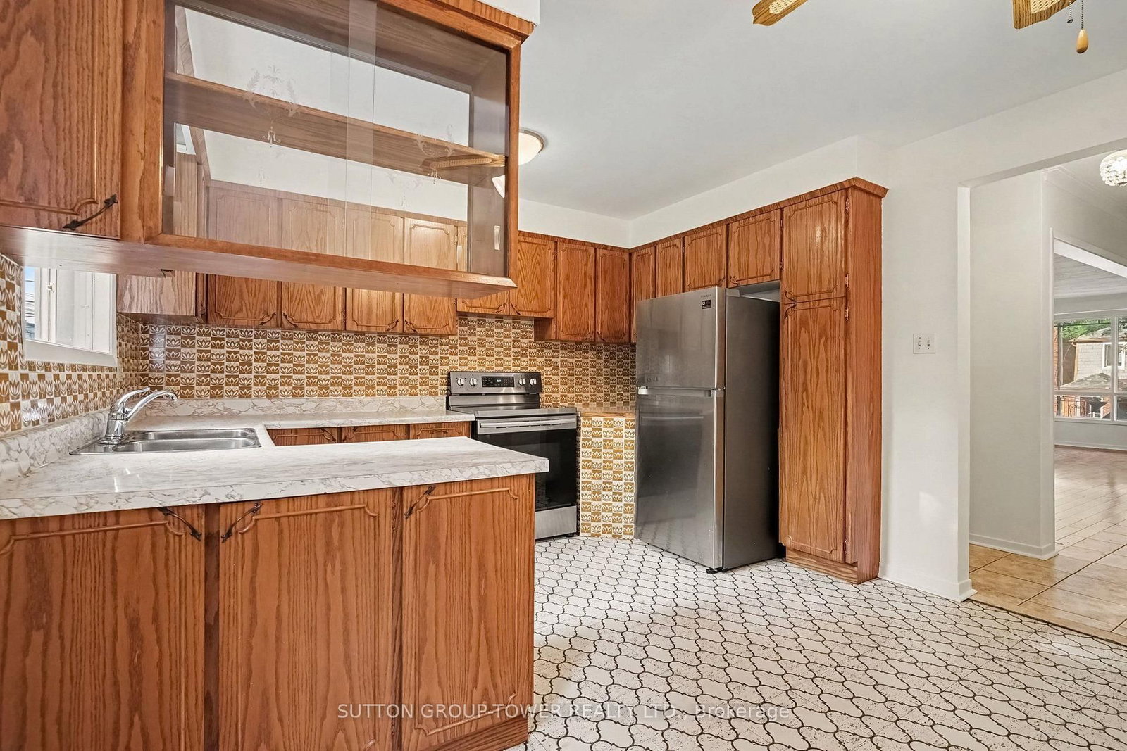 Listing Image 8