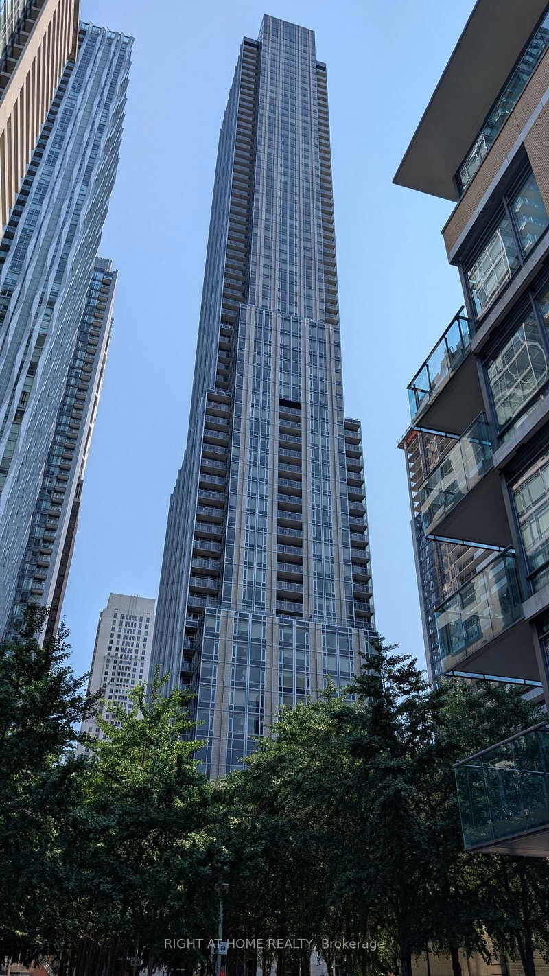 1108 - 11 Yorkville Avenue