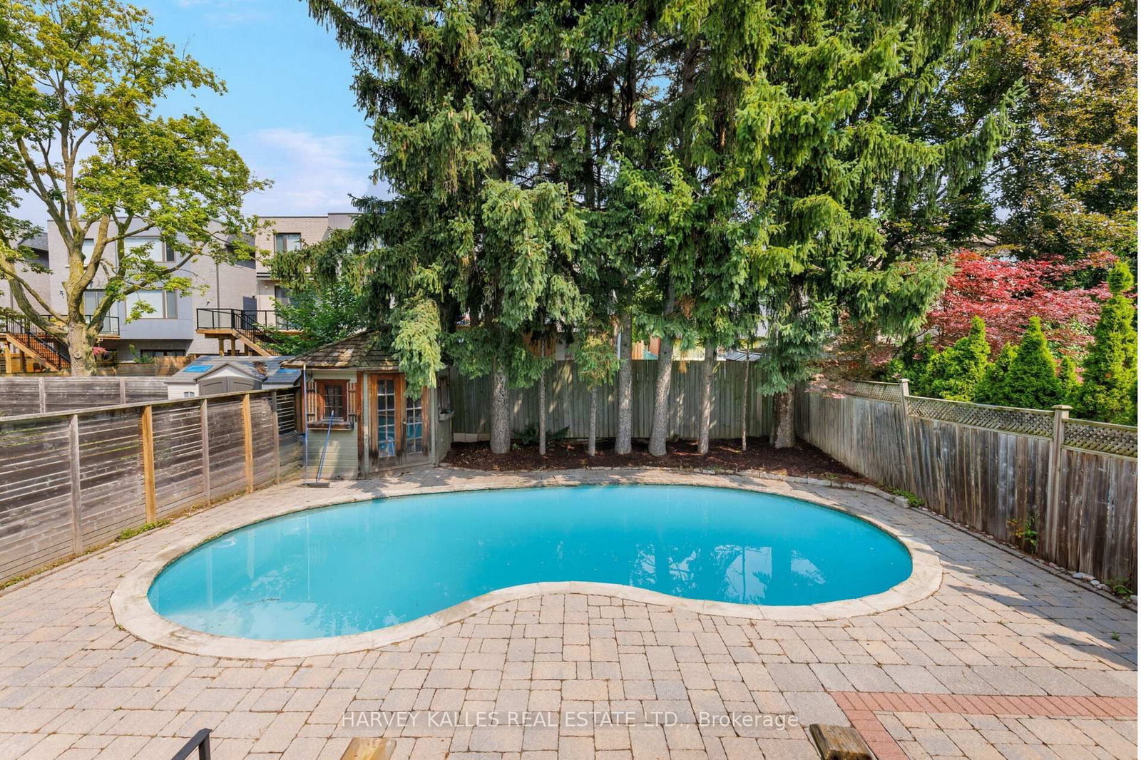 188 Florence Avenue • Toronto, ON photo 17