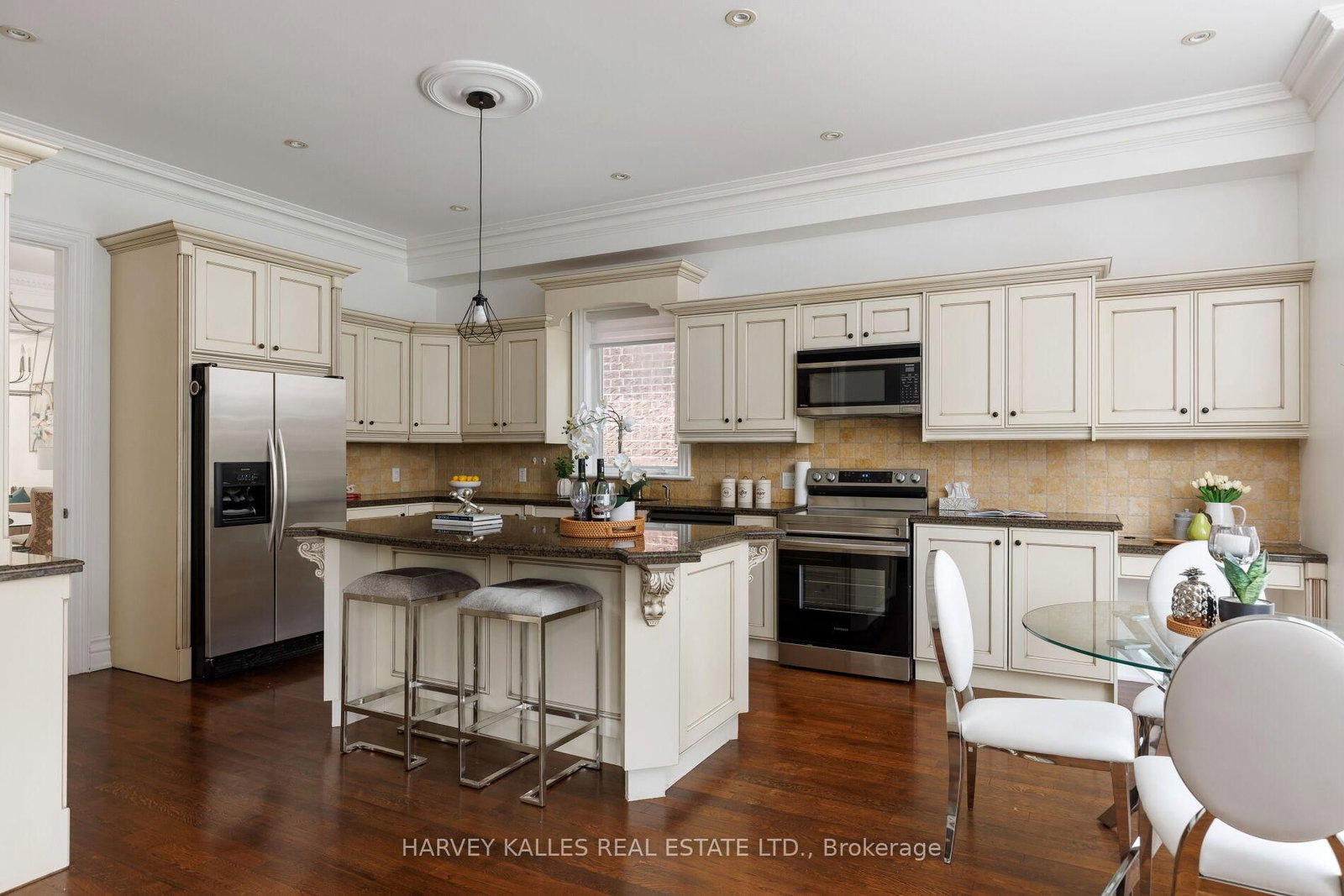 188 Florence Avenue • Toronto, ON photo 20