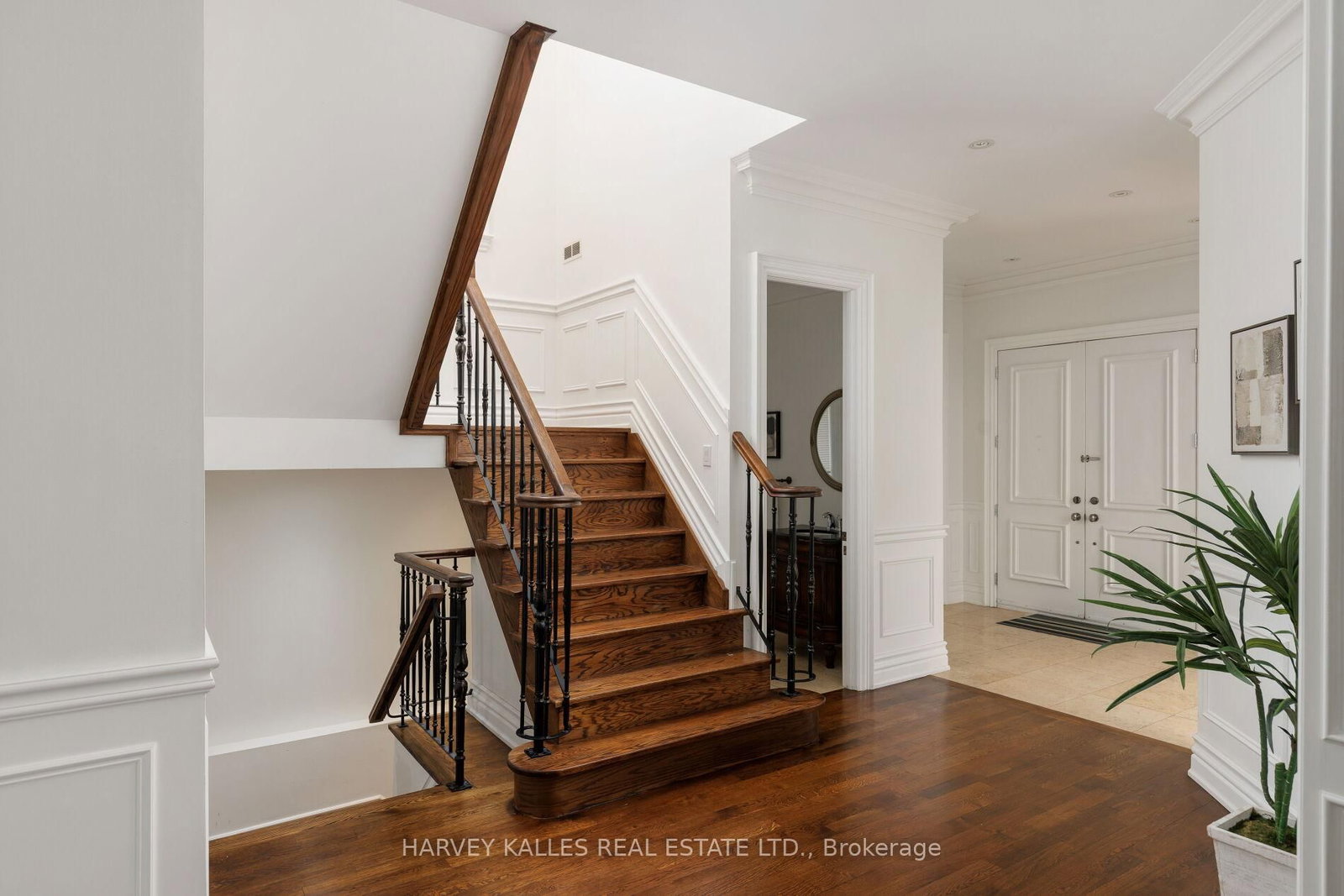 188 Florence Avenue • Toronto, ON photo 23
