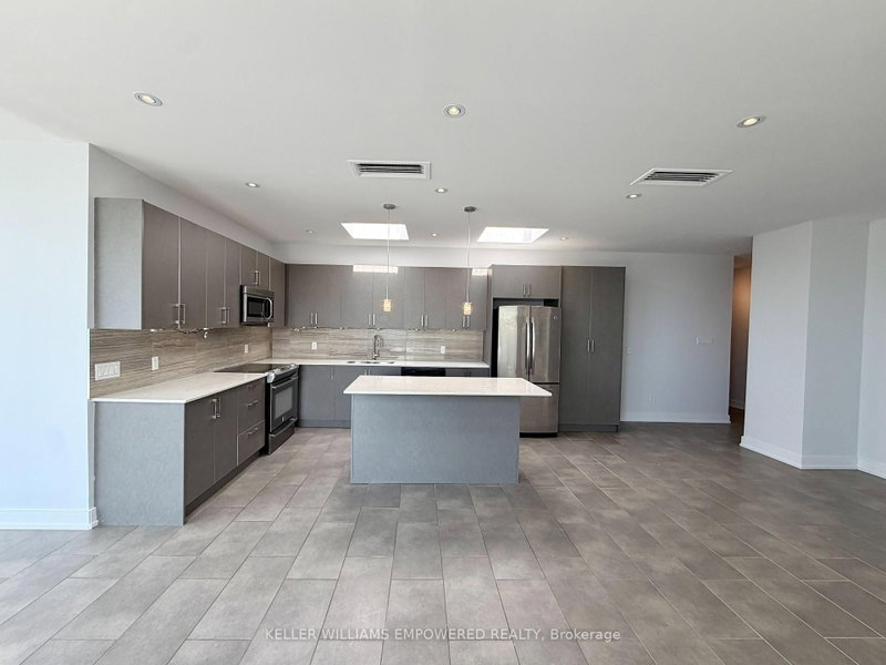 PH2 - 225 Davisville Avenue