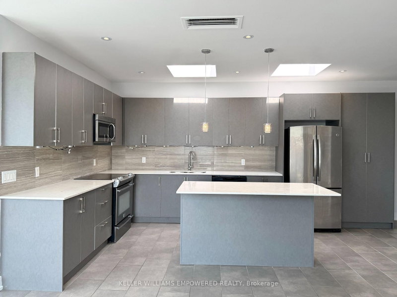 PH2 - 225 Davisville Avenue