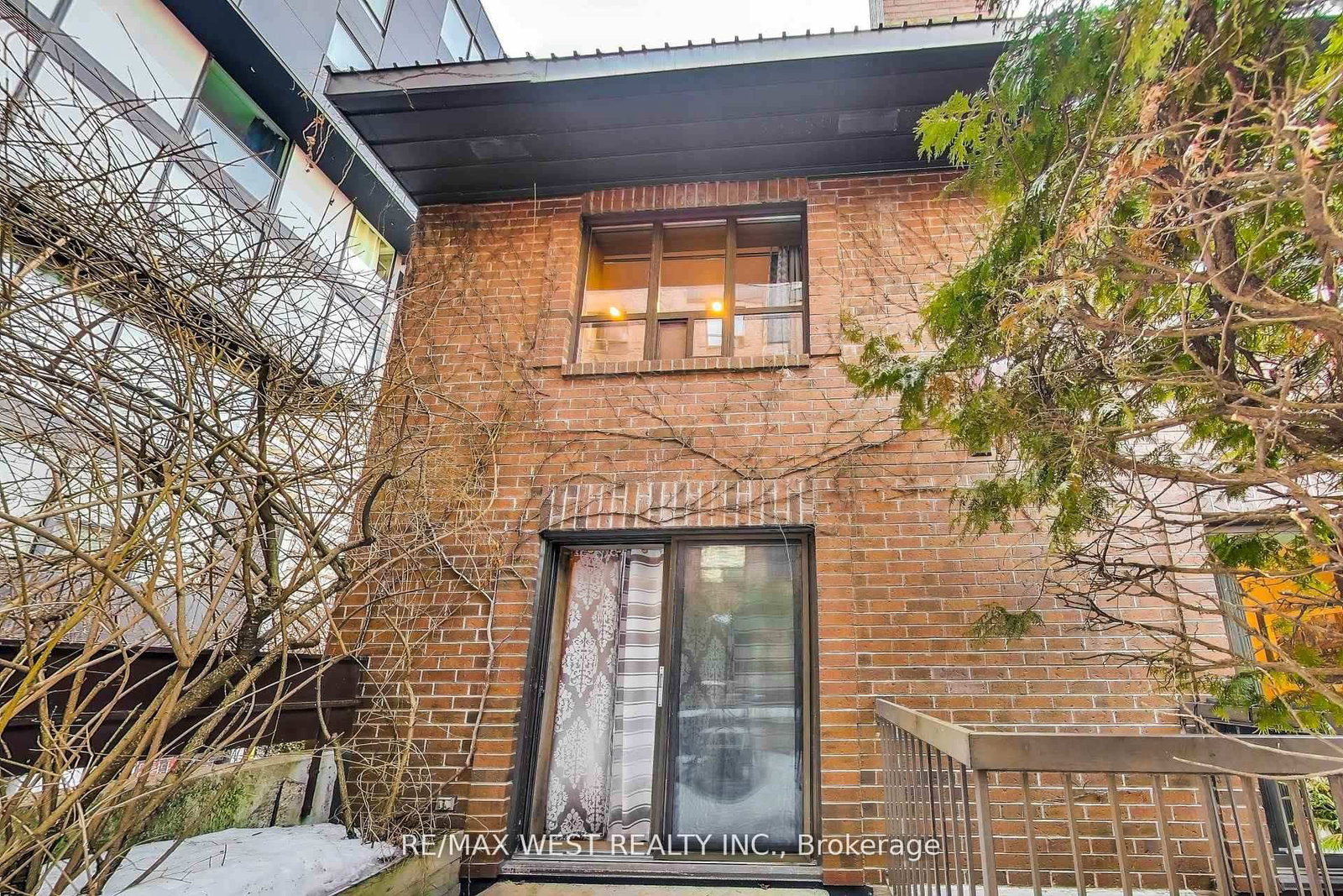 Listing Image 16
