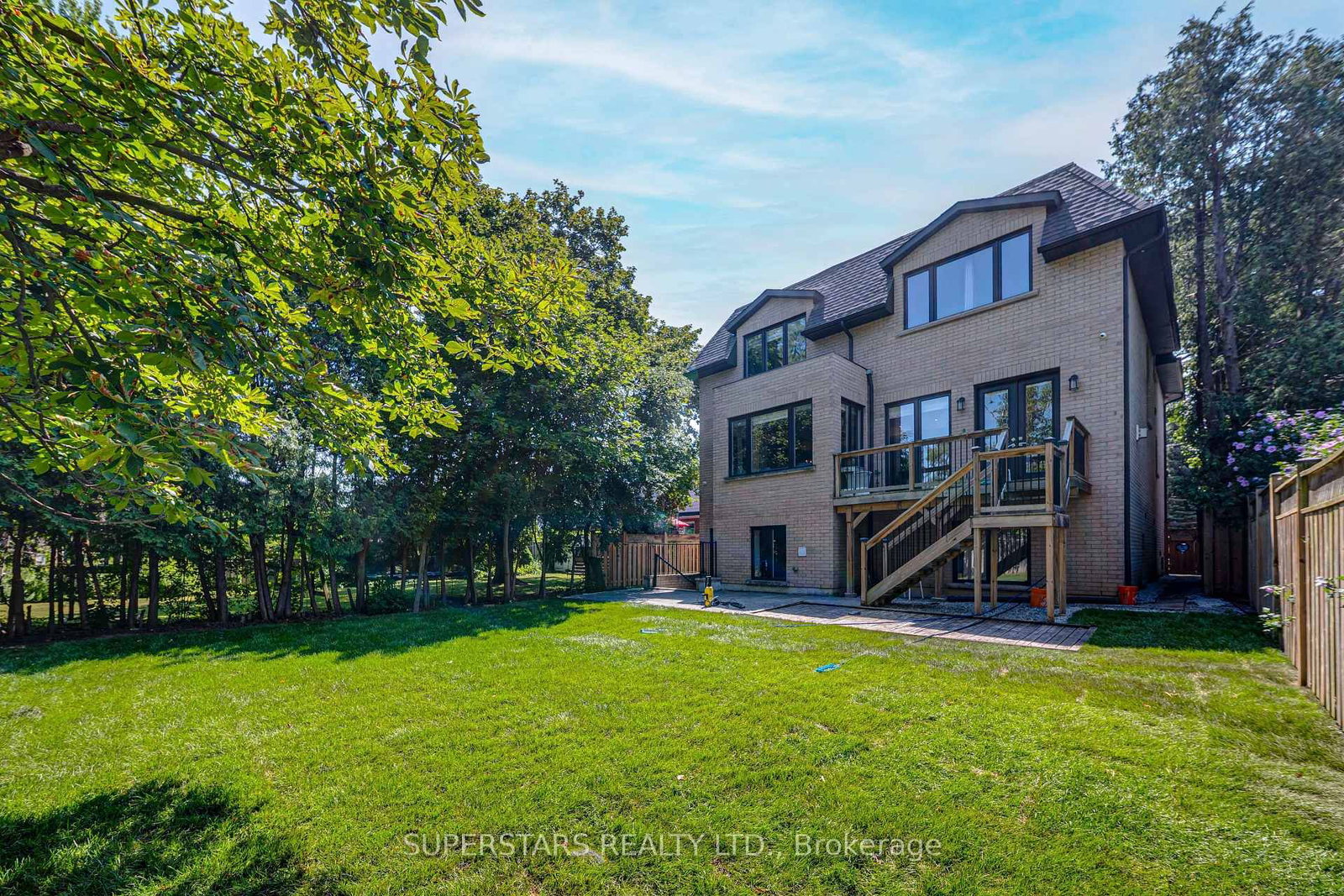 76 Bevdale Road • Toronto, ON photo 27