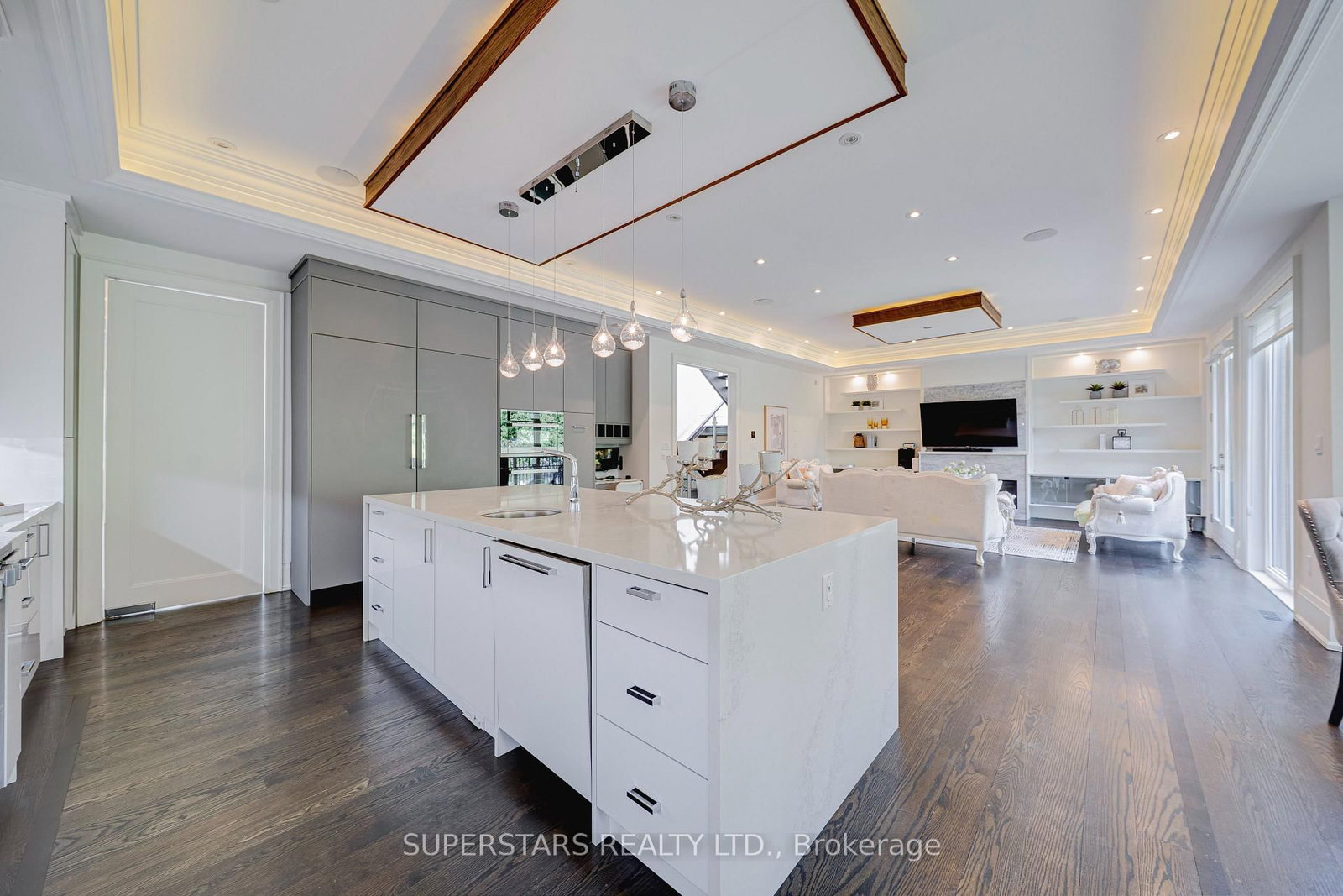 76 Bevdale Road • Toronto, ON photo 9
