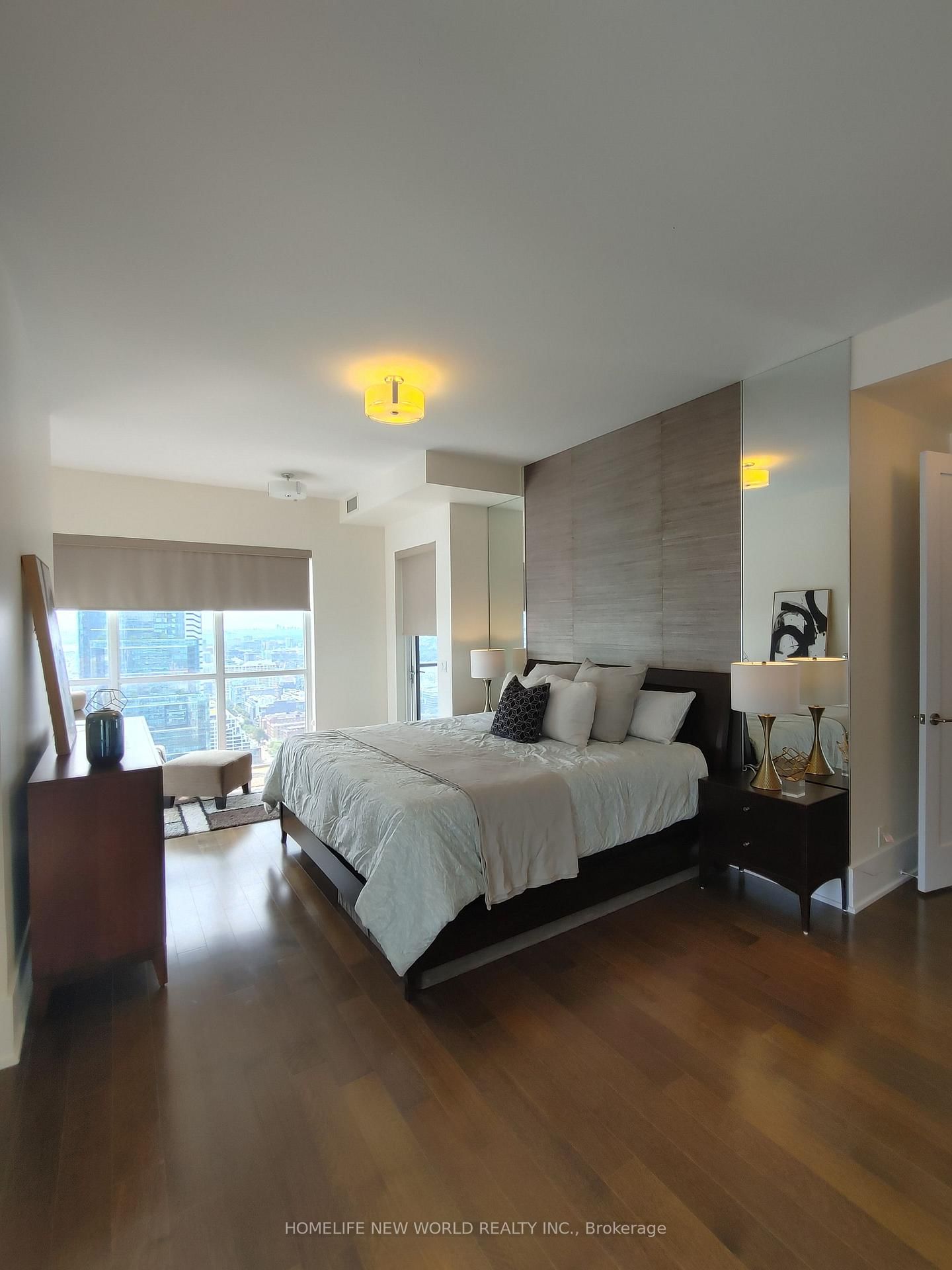 300 Front Street W • #4406 • Toronto, ON photo 17