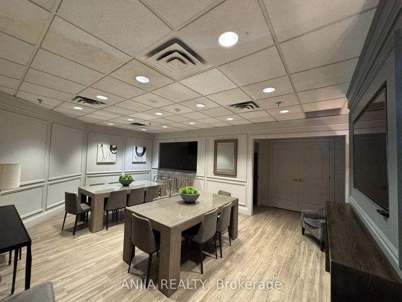 211 - 75 York Mills Road