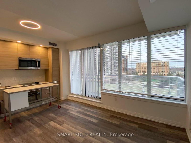 1002 - 75 Canterbury Place