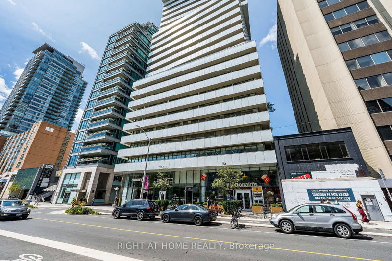 1604 - 200 Bloor Street W W