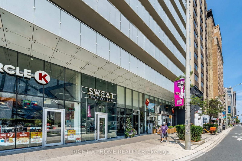 1604 - 200 Bloor Street W W