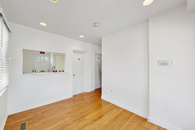 168 Sheppard Ave W photo 5