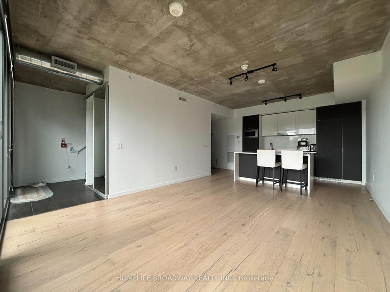 Th103 - 170 Bayview Avenue