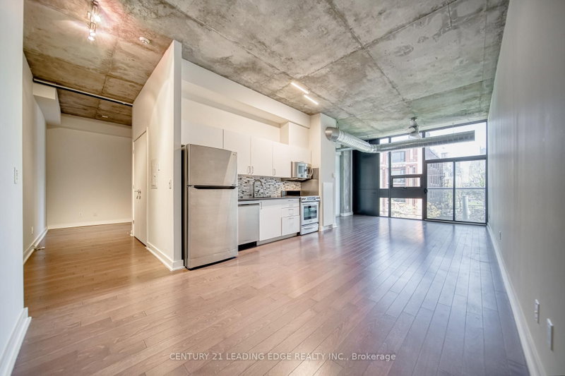 306 - 60 Bathurst Street
