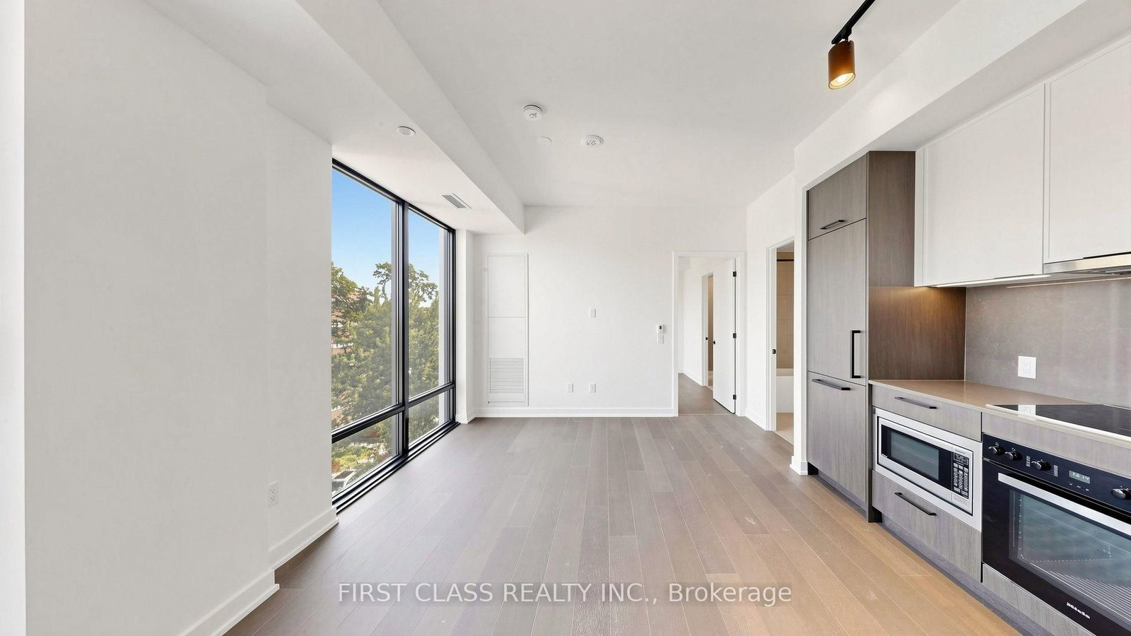 822 - 91 Montclair Avenue, Toronto 5