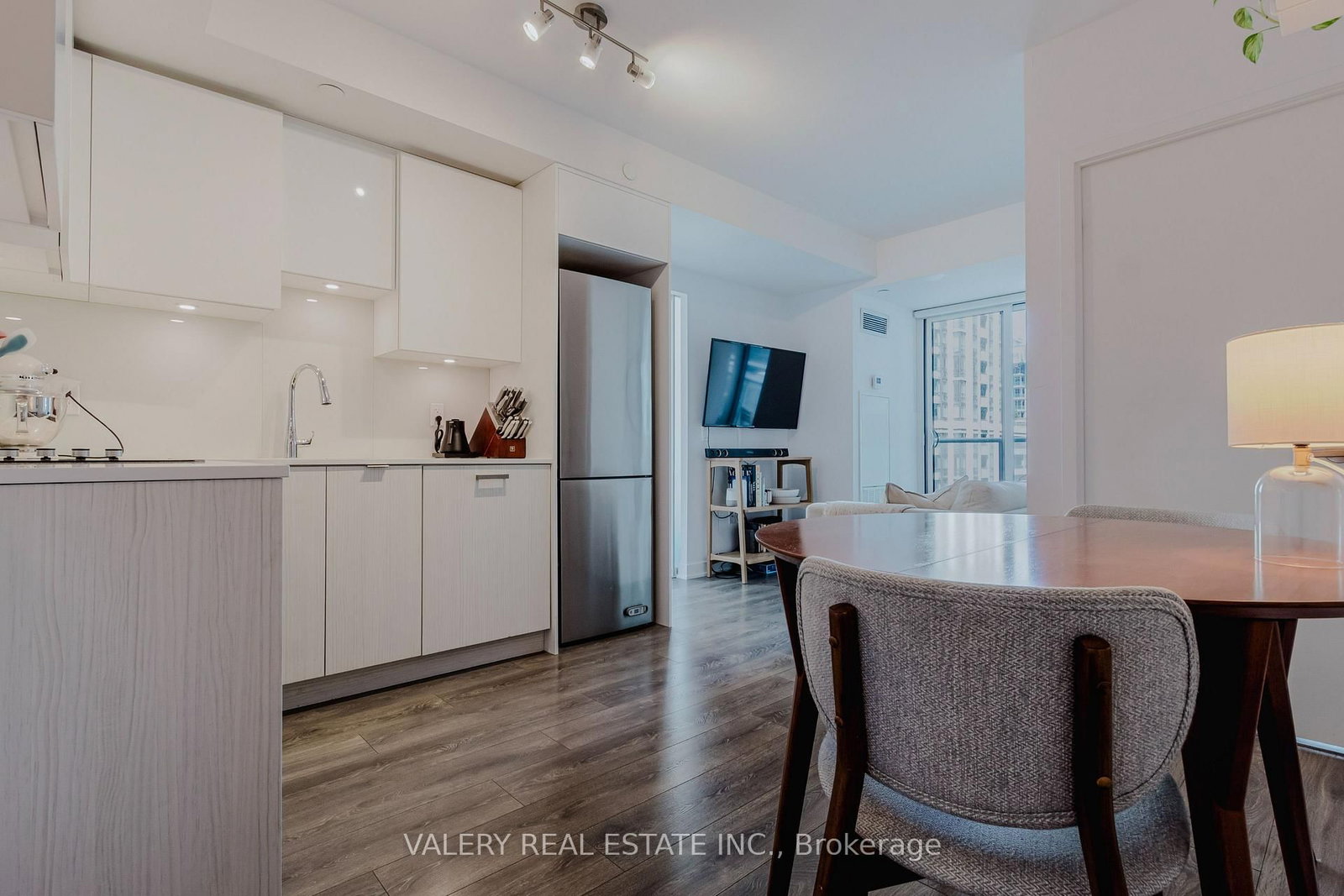 712-195 Redpath Ave, Toronto, view 11