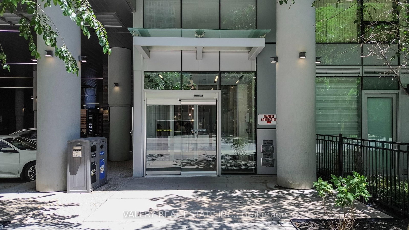 712-195 Redpath Ave, Toronto, view 29