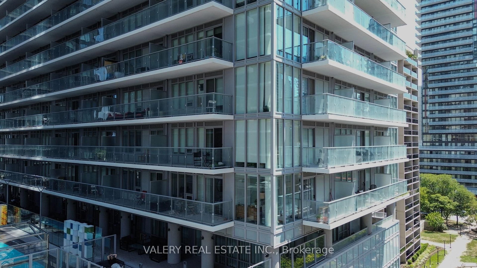 712-195 Redpath Ave, Toronto, view 30