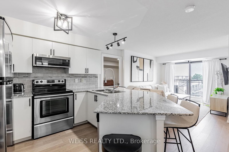 609 - 872 Sheppard Avenue W