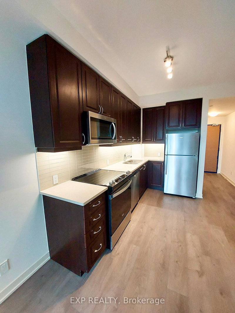 1001 - 4955 Yonge Street