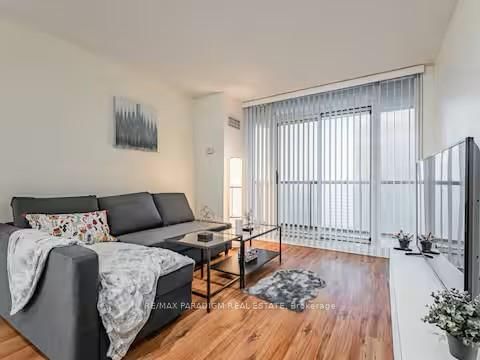 3703 - 30 Grand Trunk Crescent