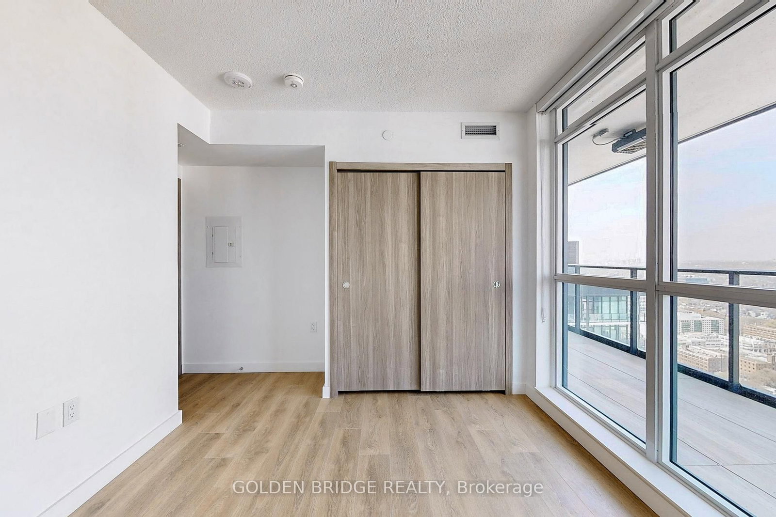 38 Widmer Toronto,ON M5V 0P7 — Photo 19