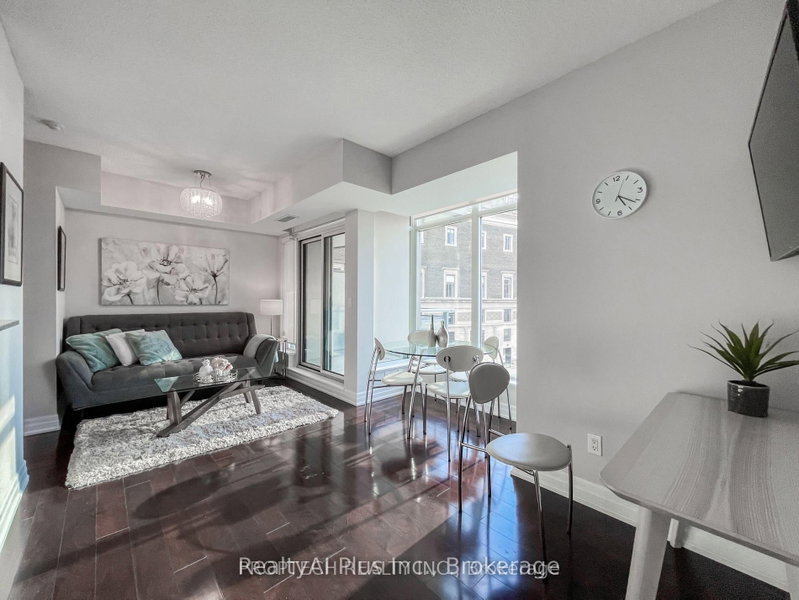 304 - 8 Scollard Street