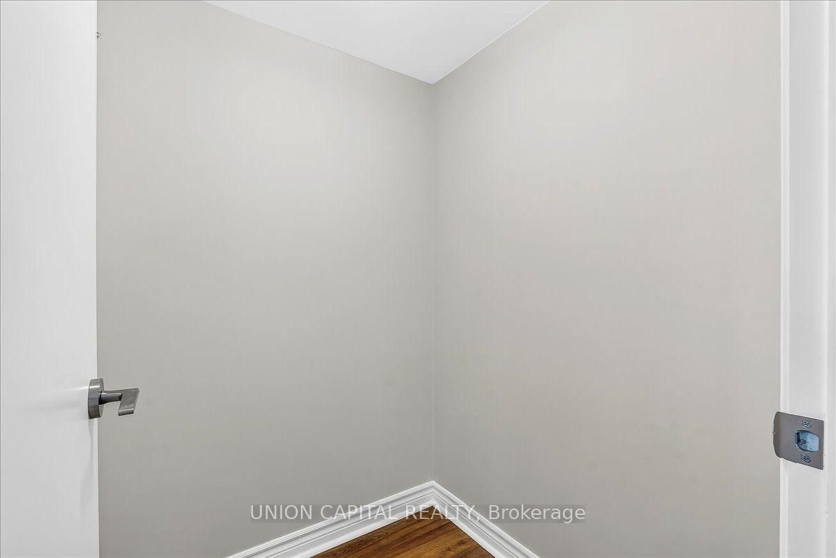 35 Saranac Boulevard • #609 • Toronto, ON photo 15