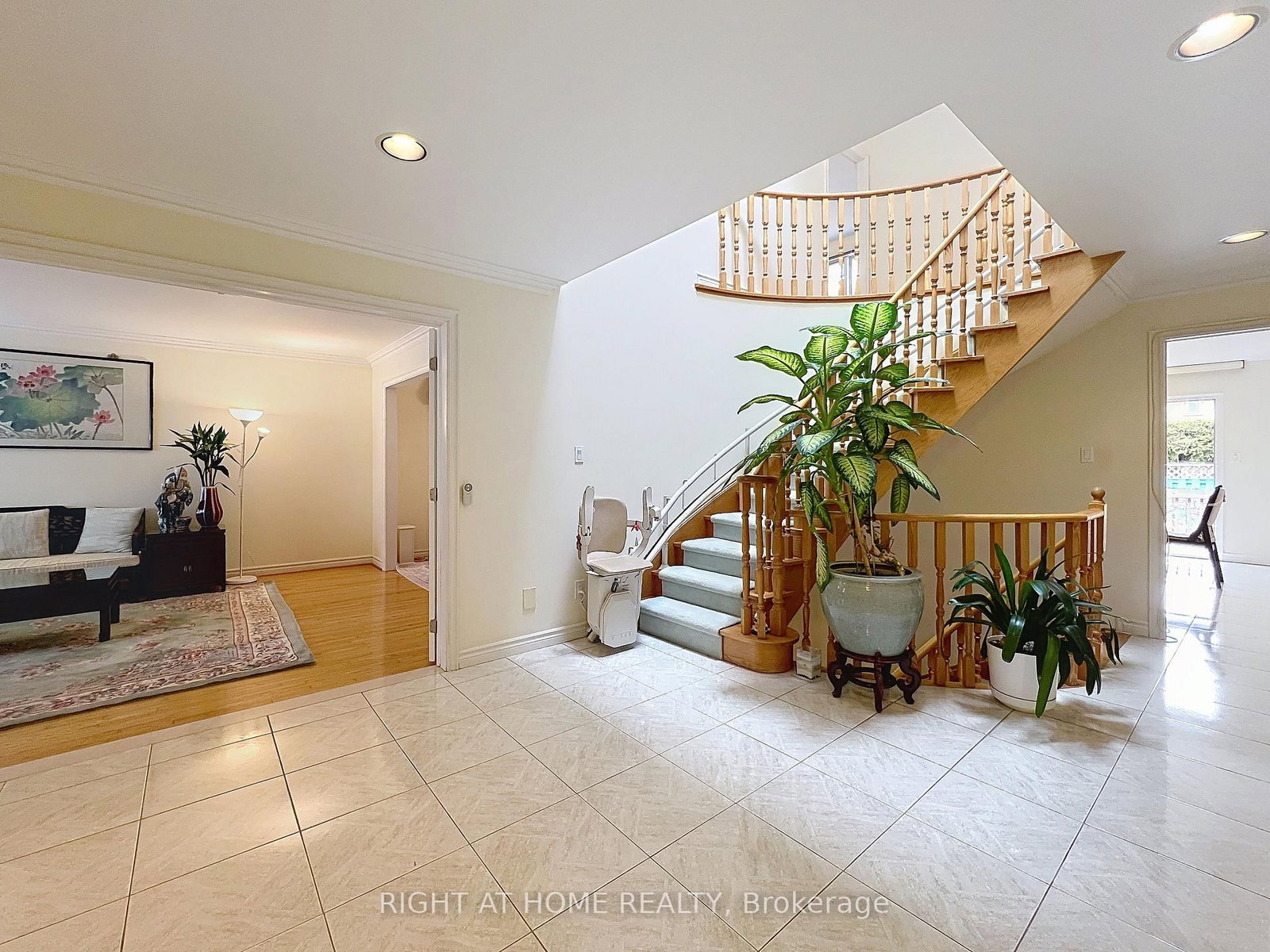 150 Holmes Avenue • Toronto, ON photo 11